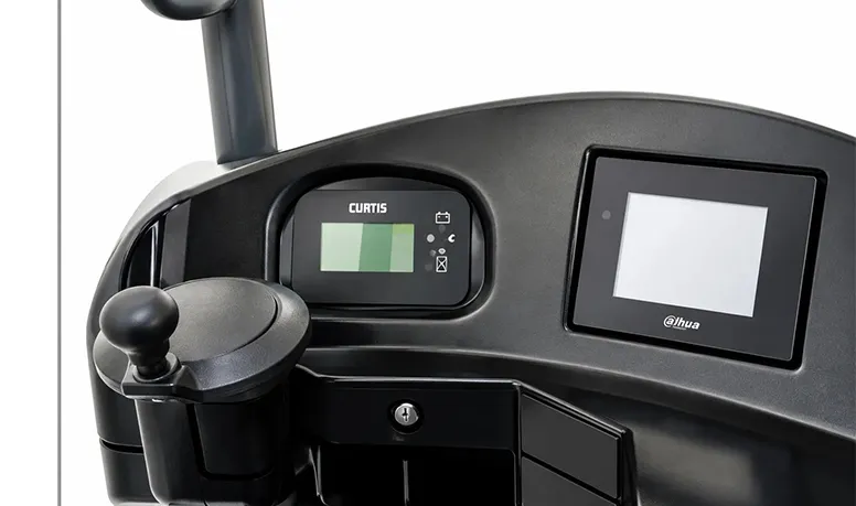 1.5Ton Very Narrow Aisle Forklift (2)